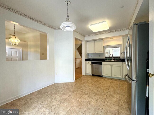 Building Photo - 10175 Treble Ct