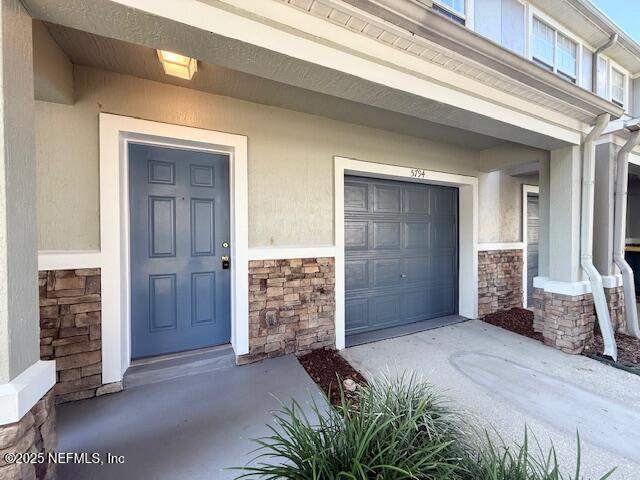 Building Photo - 5794 Sandstone Way