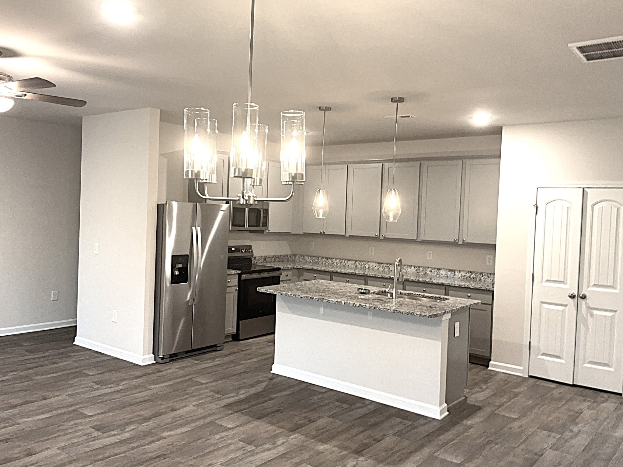 Building Photo - 3120 Emberly Dr