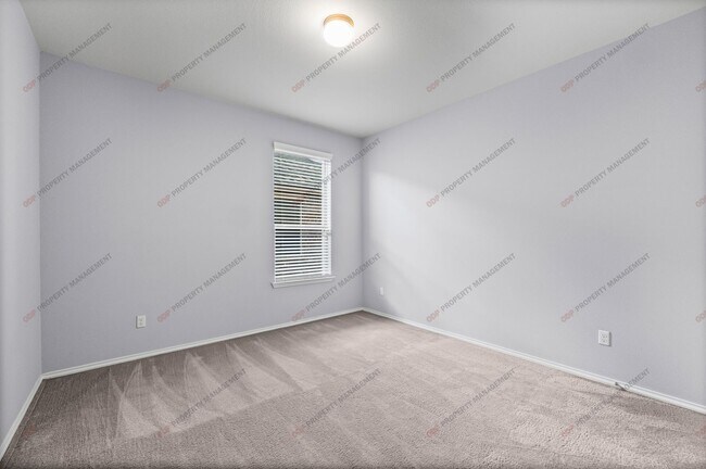 Building Photo - 8810 Night View Dr