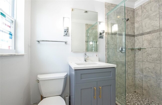 Building Photo - 551 Crystal Dr