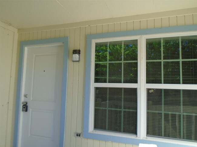 Primary Photo - 9898 Club Creek Dr