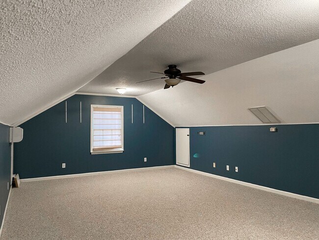 Building Photo - 23 Flat Trail Ct