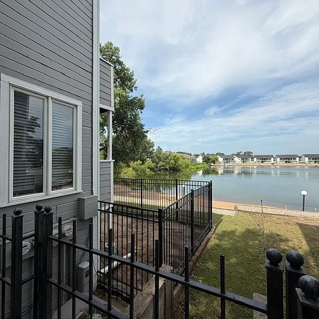 Building Photo - 1007 N Lakewind St