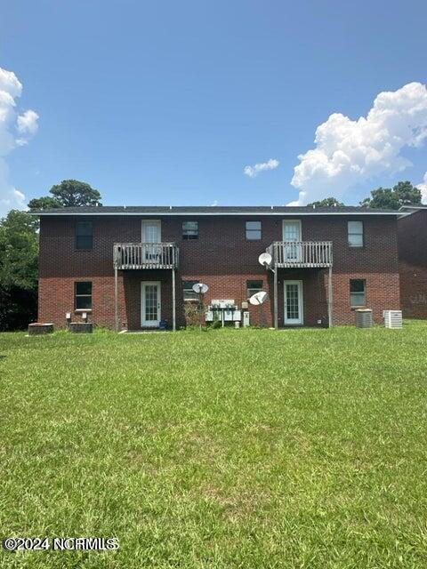 Building Photo - Charming 2 Bedroom Apartment 216 Zack Circle #B