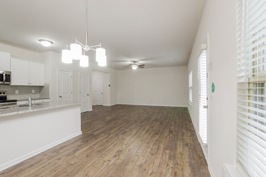 Building Photo - 4315 Drifter Dr