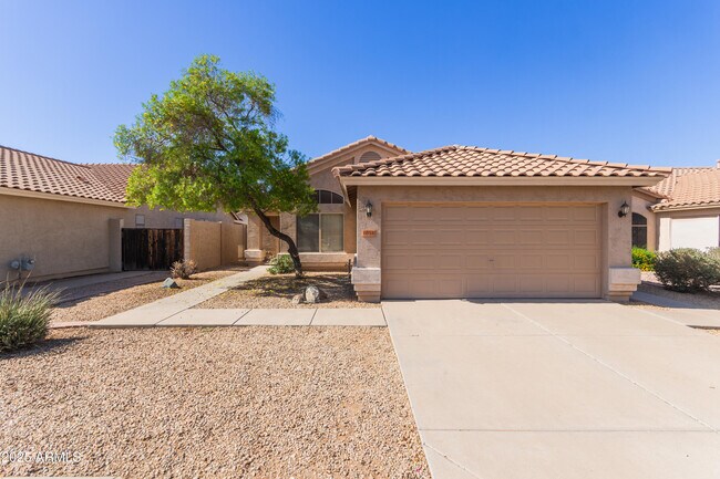 Primary Photo - 1058 West Swan Drive