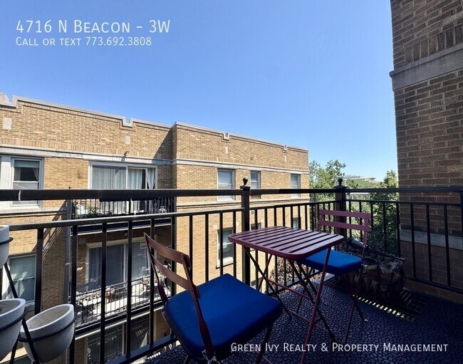 Building Photo - 4716 N Beacon St
