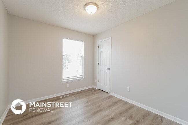 Building Photo - 19305 E 31st Terrace Dr S