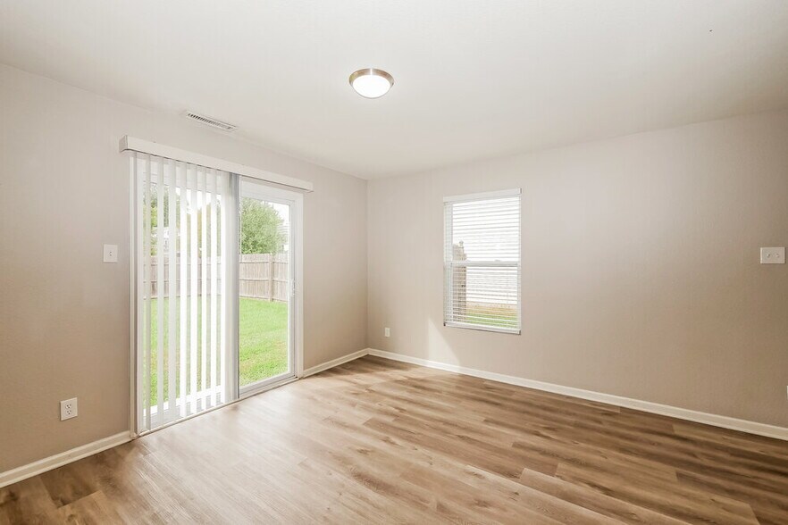 Building Photo - 8024 Gathering Ln