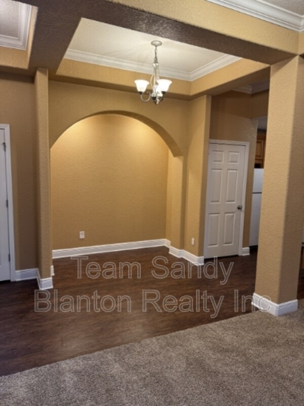 Building Photo - 7071 Lake Joanne Dr