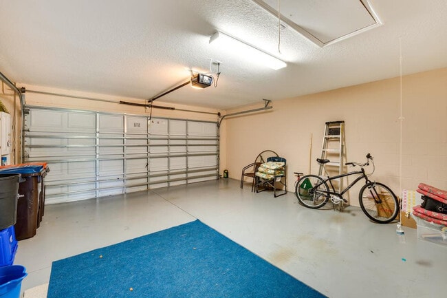 Building Photo - 15870 SW 16th Avenue Rd