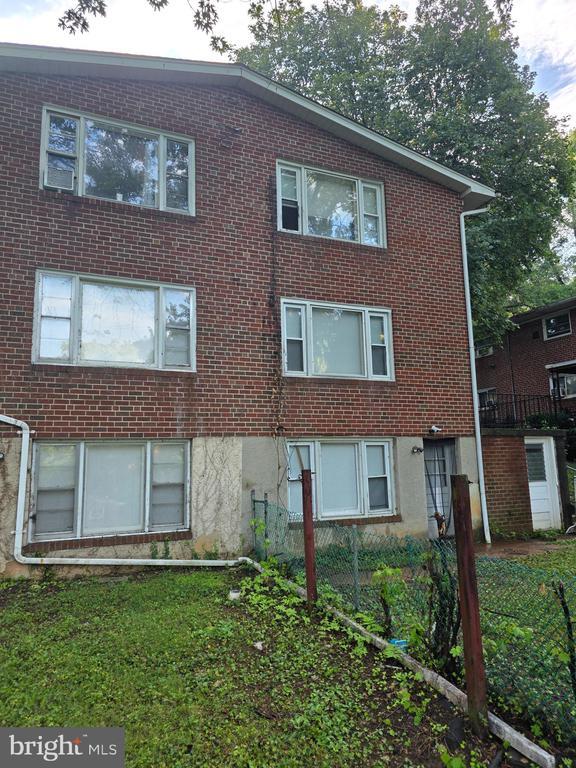 Building Photo - 6407 Ridgeview Ave