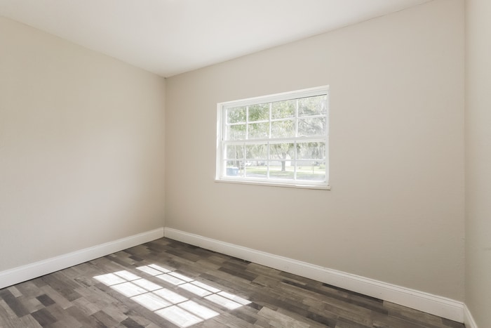 Building Photo - 147 NW 10th Dr