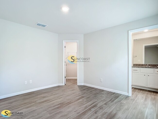 Building Photo - 3090 E Odier St