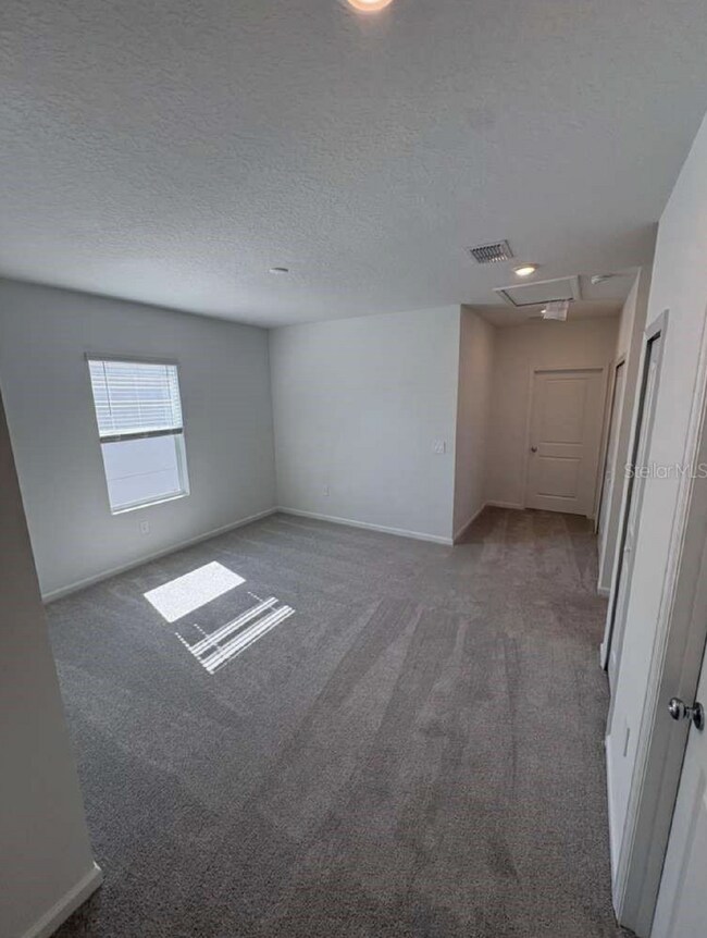 Building Photo - 2787 Skyline Lp