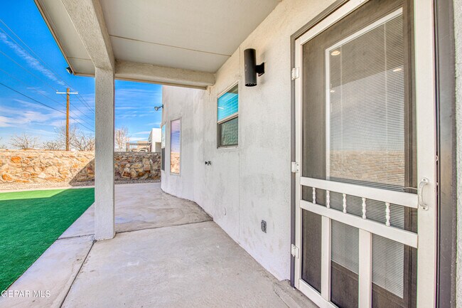 Building Photo - 14801 Bobby Joe Hill