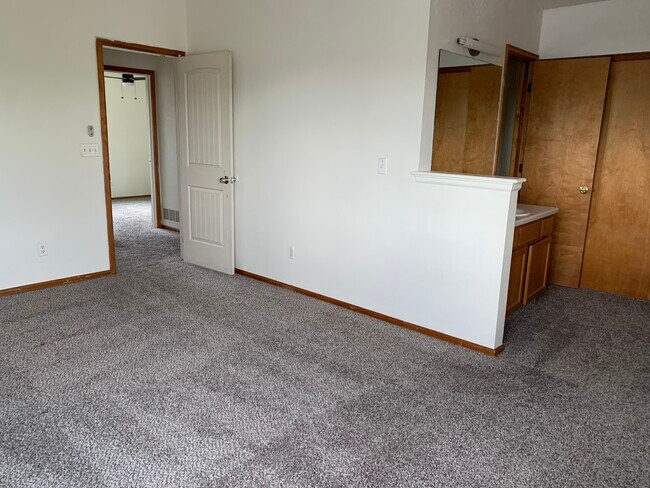 Building Photo - 2559 Cherry Cir