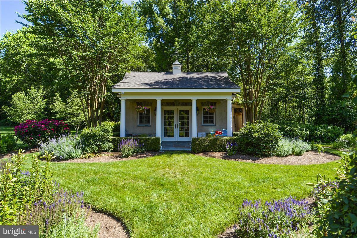 Building Photo - 311 Brick Schoolhouse Rd