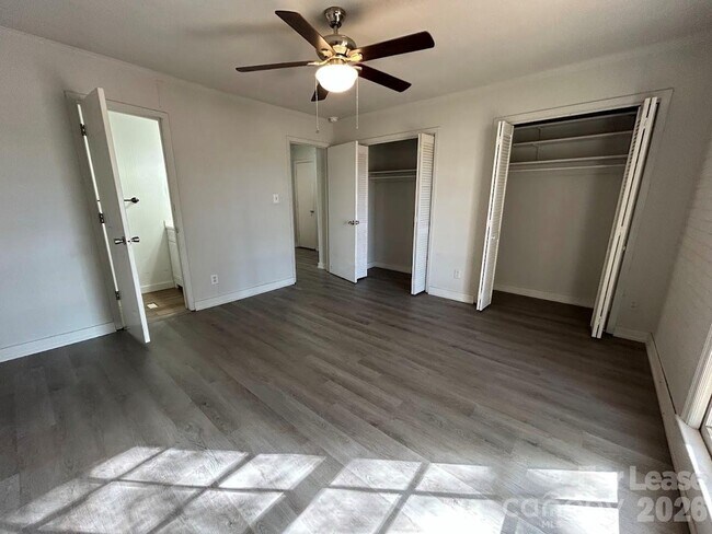 Building Photo - 3312 Circles End Cir