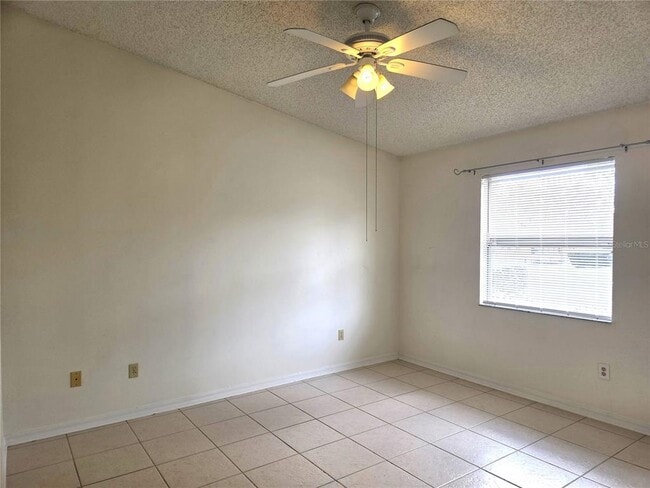 Building Photo - 739 Heathrow Ave