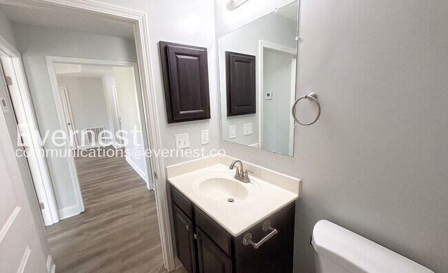 Building Photo - Charming Home with Fenced Yard and Attached Garage | Pet Friendly | Available Soon!