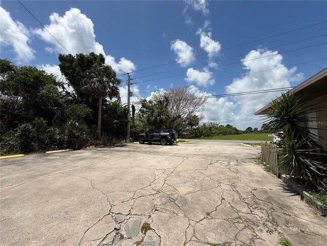 Building Photo - 2380 N Tropical Trail