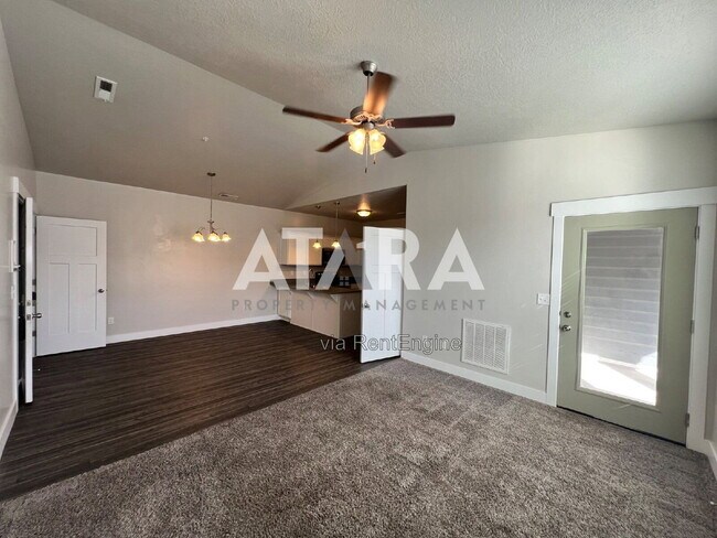 Building Photo - 14488 S Selvig Way