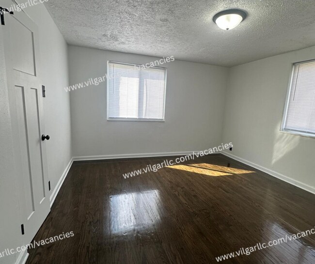 Building Photo - Newly Renovated 4 Bedroom • 2- Bathroom 3 story Home