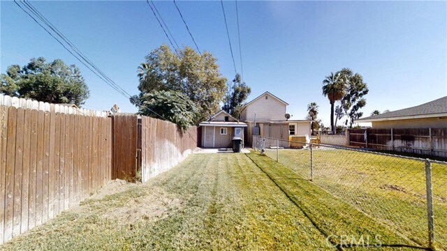 Building Photo - 138 N Riverside Ave