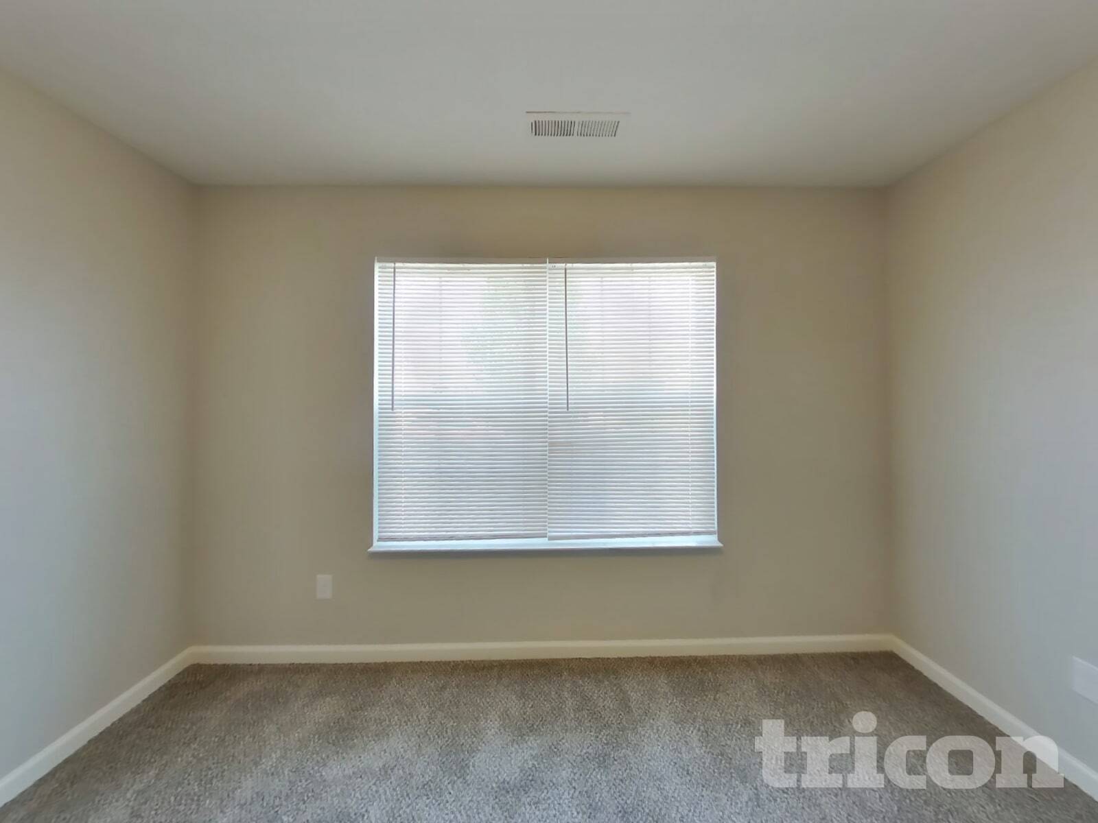Building Photo - 4936 Dunlin Dr