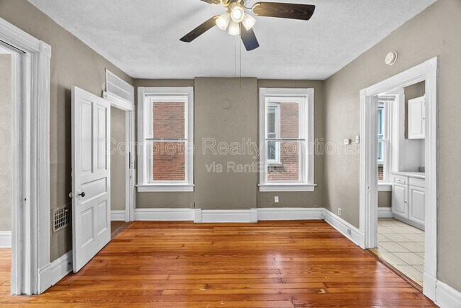 Building Photo - 4109 Hartford St