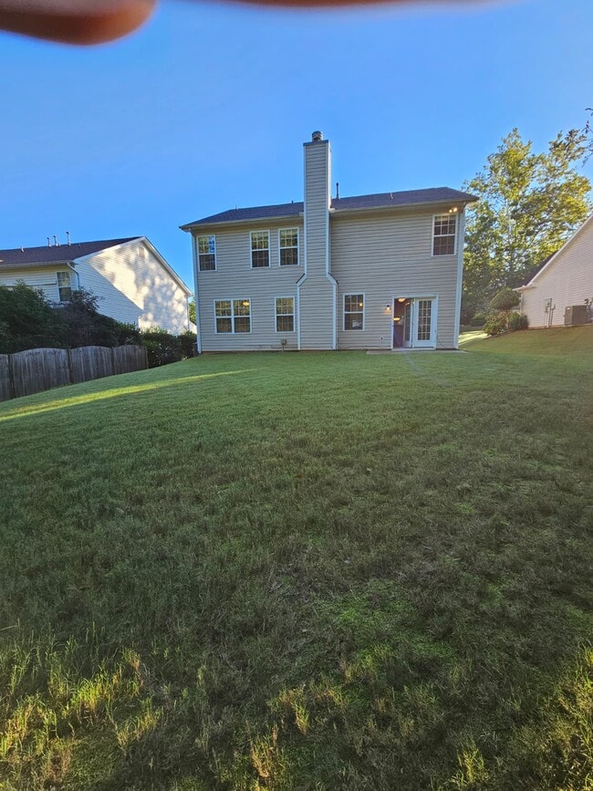 Building Photo - 111 Shairpin Ln