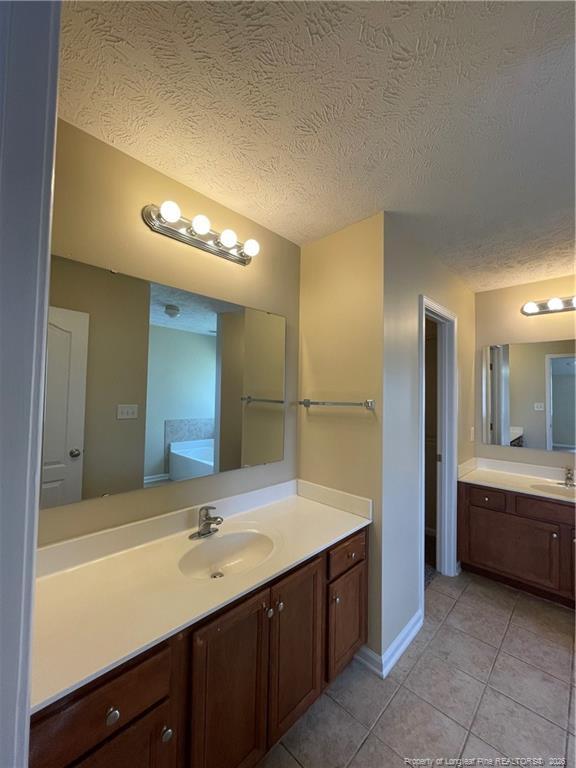 Building Photo - 5234 Woodpecker Dr