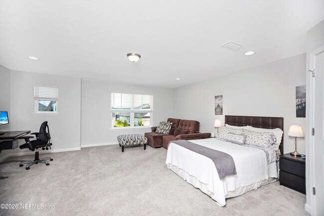 Building Photo - 179 Horsetail Ct