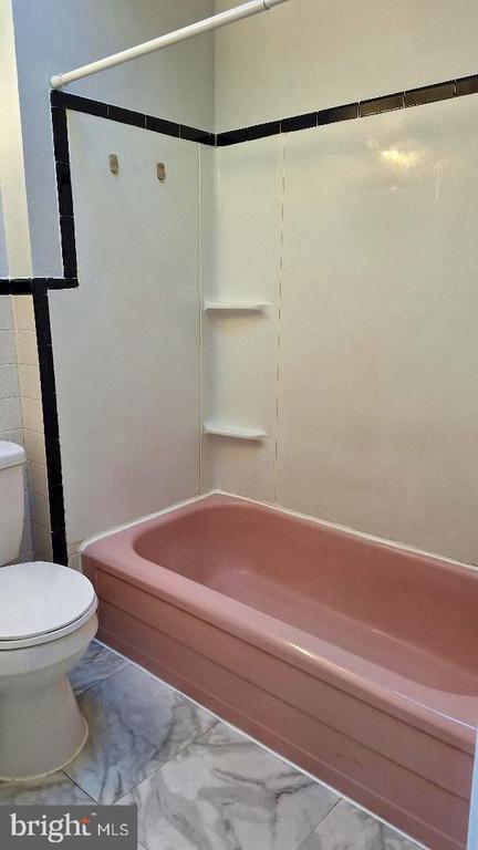 Building Photo - 1821 Hartranft St