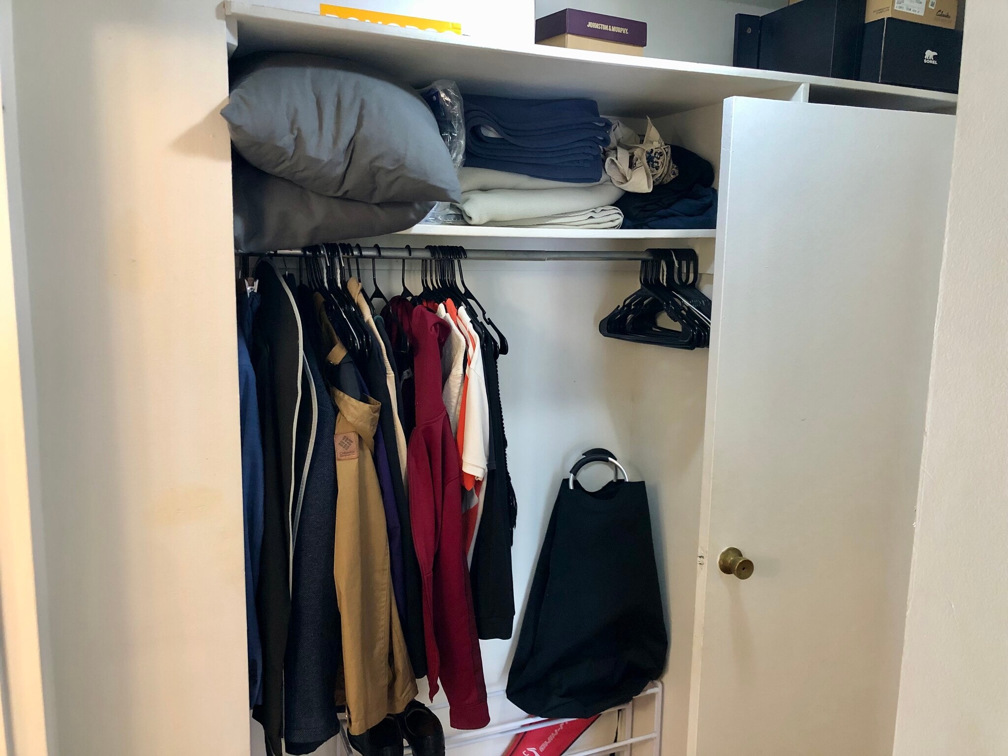 Hallway Storage - 950 25th St NW