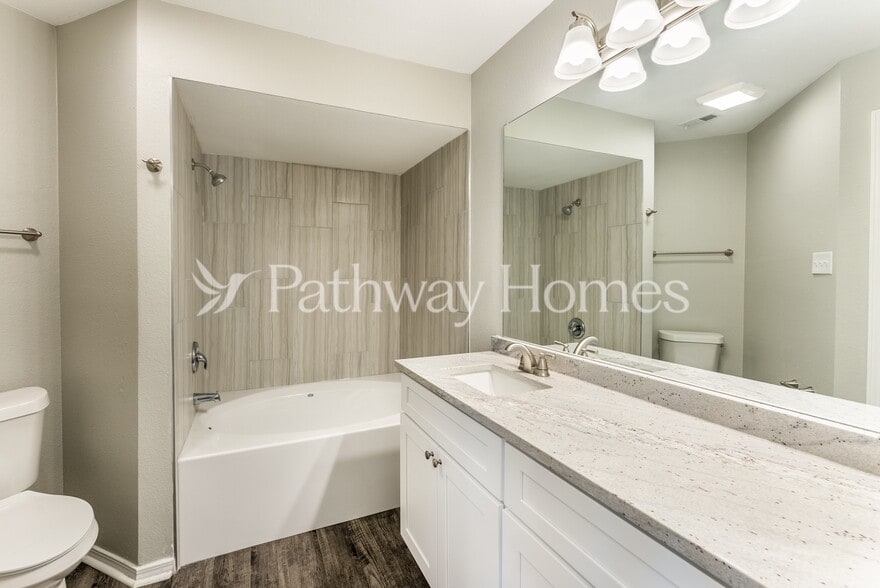 Building Photo - 920 Fairbanks Cir