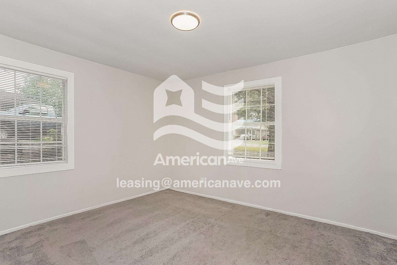 Building Photo - 674 Morton Ave NE