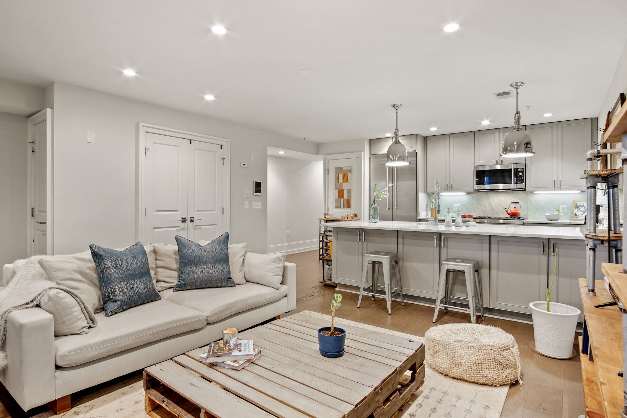 Building Photo - 1506 Q St NW