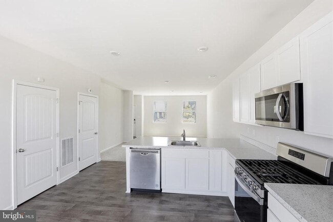 Building Photo - 521 Ridgely Blvd