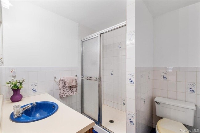 Building Photo - 712 Linda Ave