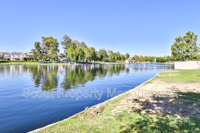 Building Photo - 28814 S Lake Dr