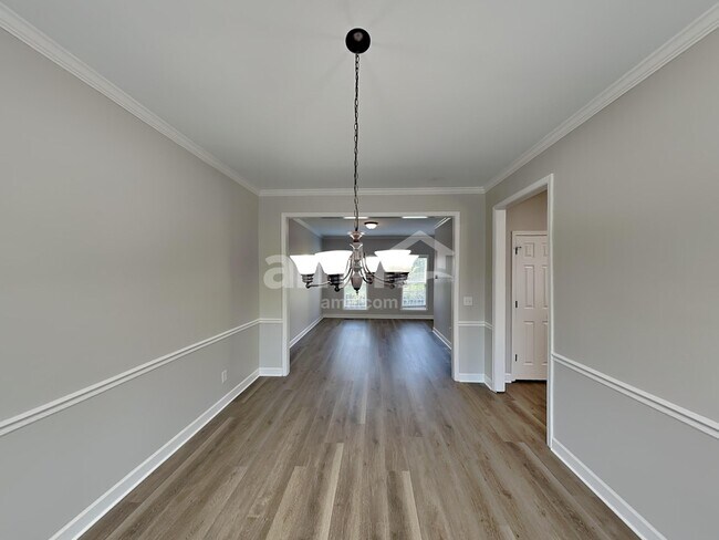 Building Photo - 3035 Romain Trail