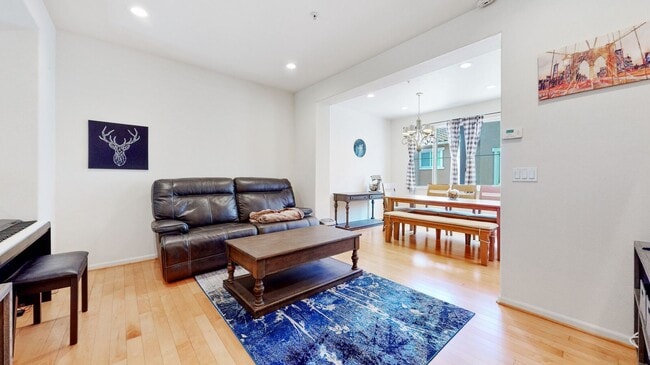 Building Photo - "Coming Soon" 3-Bedroom in Santa Clara- $4...