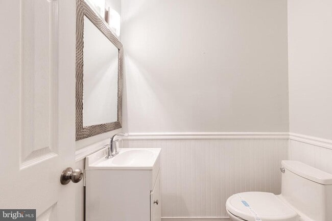 Building Photo - 2263 Mistwood Cir