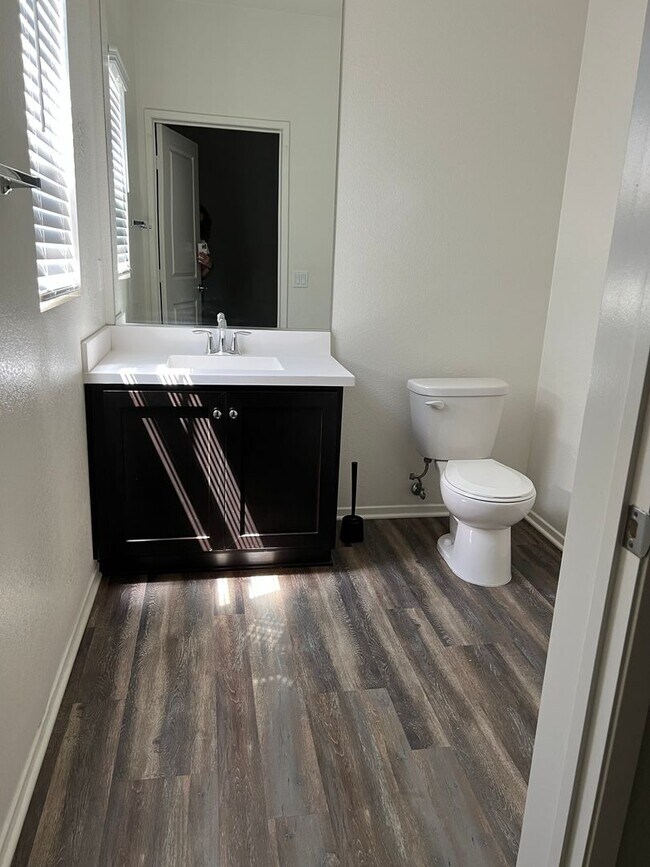 Building Photo - Three bedroom three bathroom home in Otay Mesa