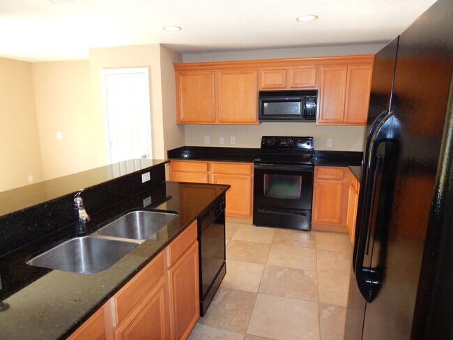 Building Photo - 6906 Northwest Kowal Court