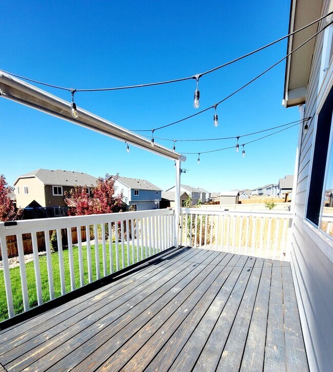 Building Photo - 7376 Peachleaf Dr