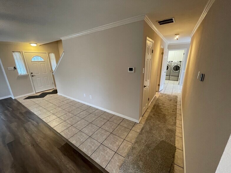 Building Photo - 4106 Cortina Dr